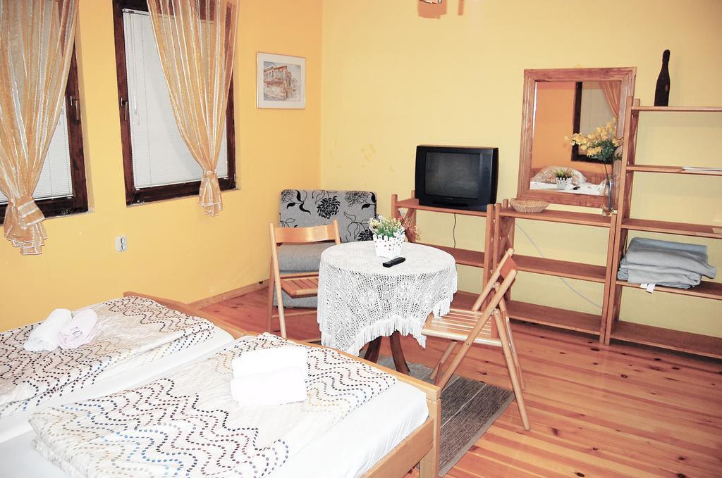 Apartments Sonja โอครีด ภายนอก รูปภาพ